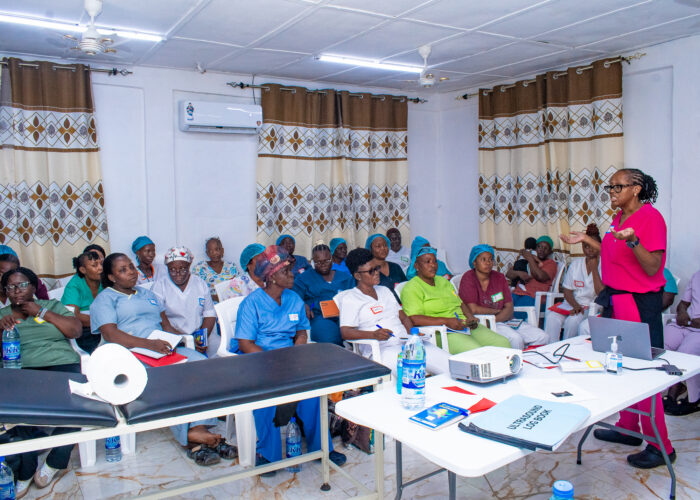 Point-of-care ultrasound training takes place at Bo Hospital in Sierra Leone for midwives.